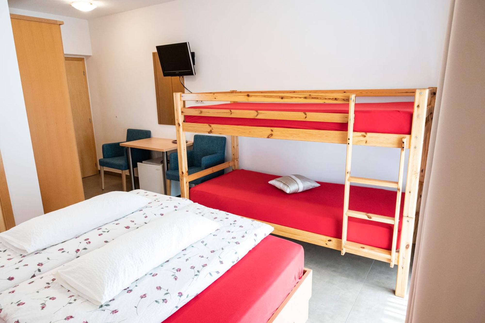 Garni Birkenau Hotel San Martino In Passiria  Екстериор снимка